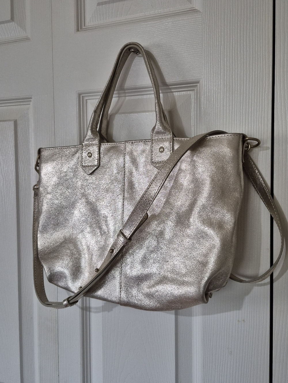 American Eagle Urban Outfitters Italian Leather Silver Tote - Picture 2 of 13